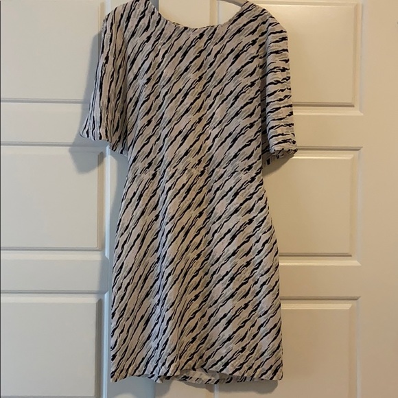 Bcbg open back white and black minidress - Picture 2 of 12